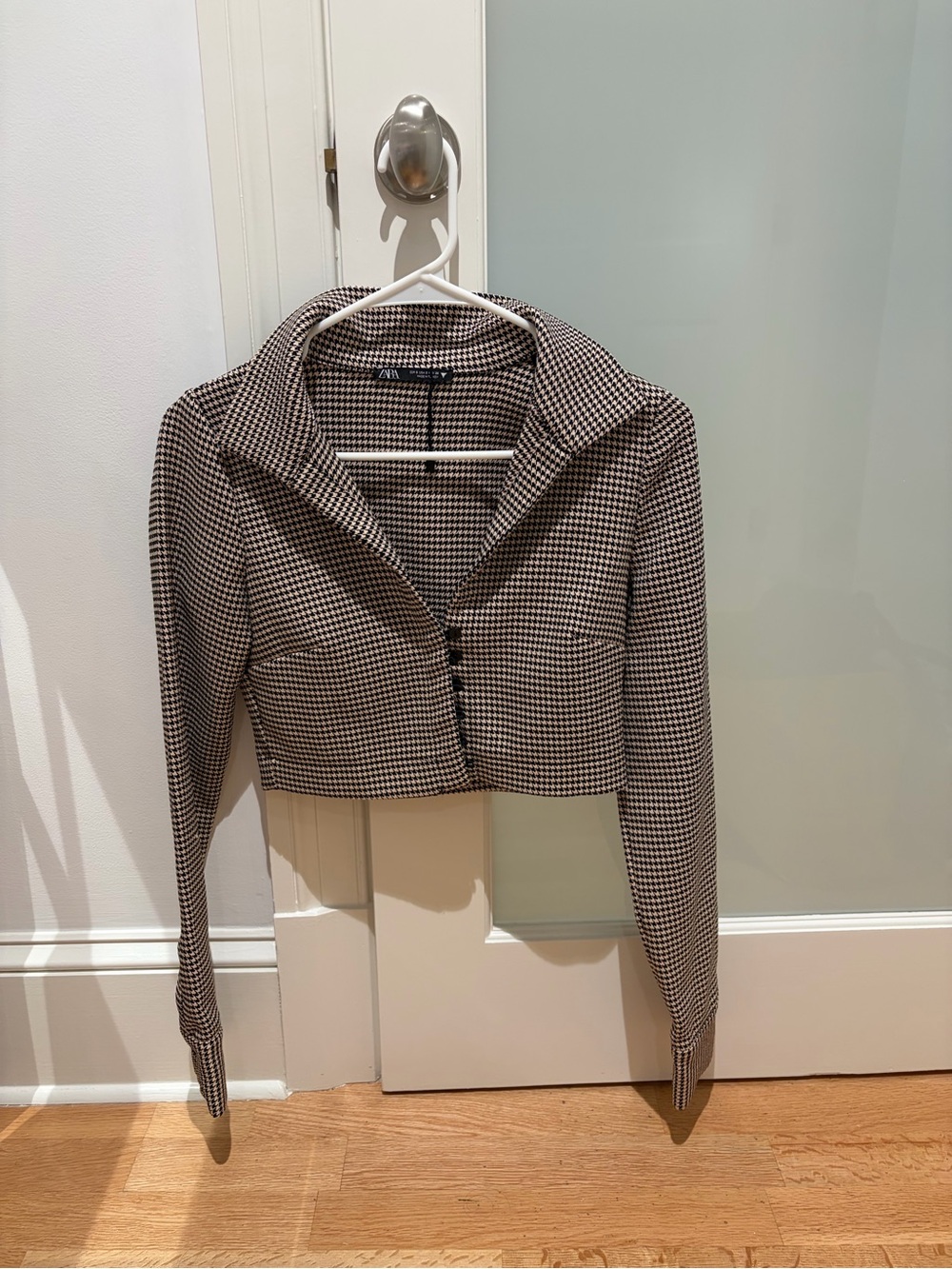 Zara Black & White Houndstooth Cropped Jacket
